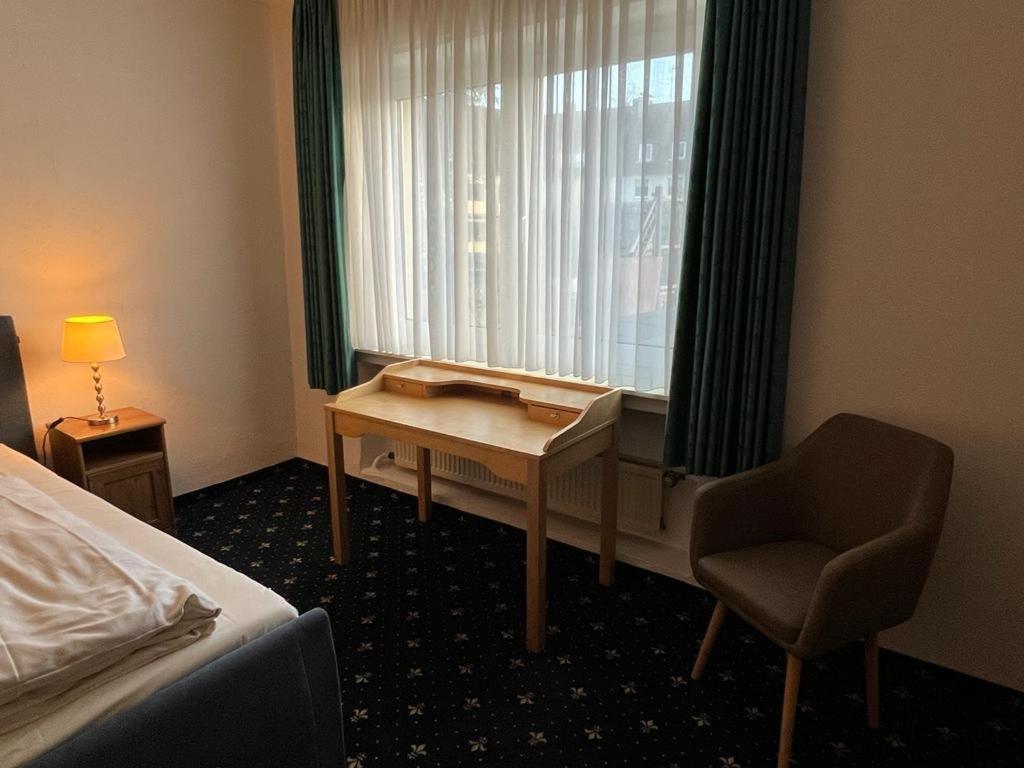 Double Room,1541391088:JPEG